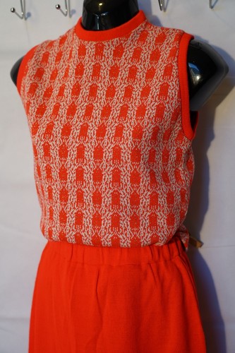 Vintage DEADSTOCK 60s 1970s Red Silver Courtelle Sequin Knit Suit Set skirt top - Picture 12 of 13