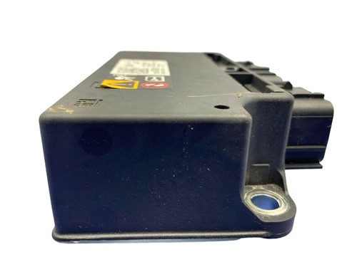2017 - 2020 CHEVY SUBURBAN OEM RESTRAINT CONTROL MODULE 811839336 - Picture 5 of 11