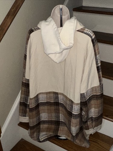 DAVI & DANI Boutique Hooded Flannel Plaid Shacket Jacket NEW $72 PLUS Size ❤️260 - Picture 3 of 8