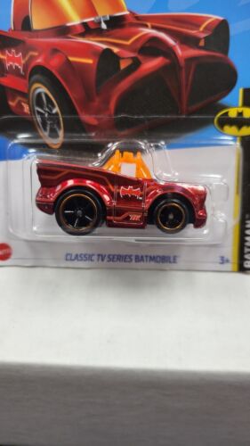 NIB 2021 CLASSIC TV SERIES BATMOBILE HOT WHEELS TREASURE HUNT 1/64 #1/5 #3/250 - Picture 2 of 4