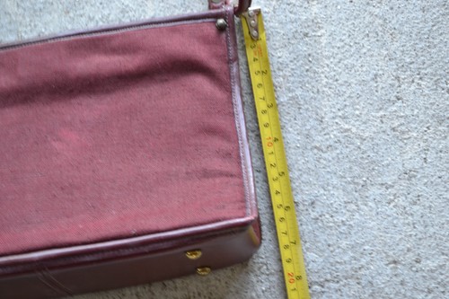 Vintage cute Etienne Aigner 70s 80s shoulder bag burgundy - Picture 6 of 6