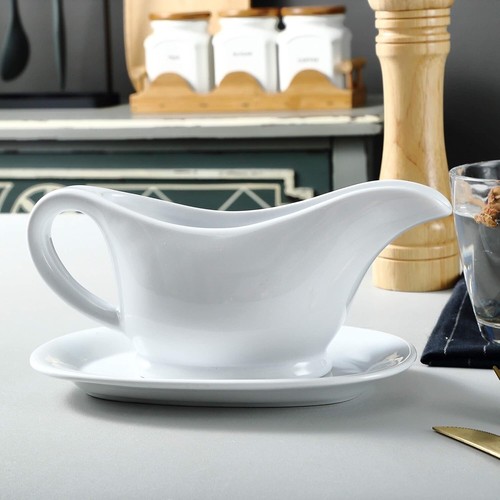 Bruntmor 11 Oz White Ceramic Gravy Boat With Tray - New In Box - Picture 2 of 7