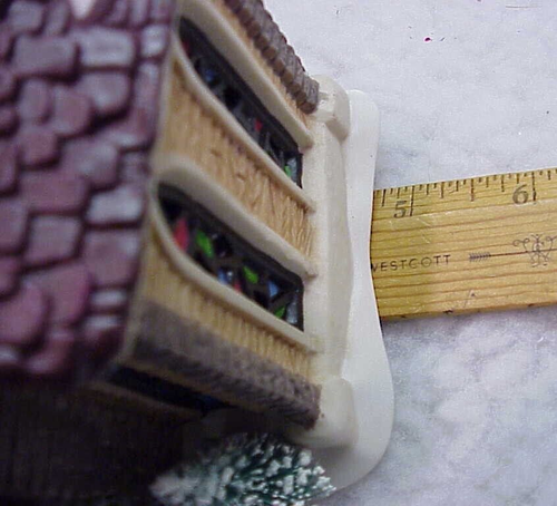 Vintage Christmas Valley Lighted Church Building 1994 Porcelain 8 1/2" Tall Box - Picture 15 of 16