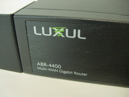 LUXUL AV SERIES MULTI WAN GIGABIT ROUTER ABR-4400 w/ RACK MOUNTS - NO POWER CORD - Picture 2 of 4