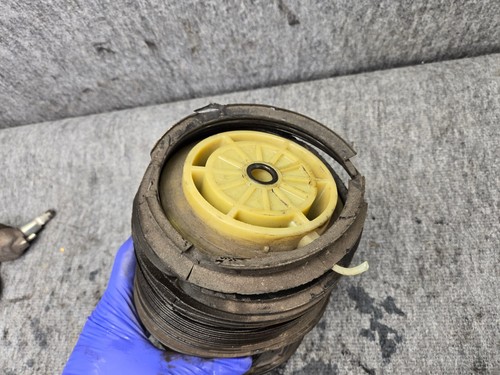 ✔ SUSPENSIÓN NEUMÁTICA TRASERA MUELLE LADO DERECHO MERCEDES W218 W212 E63 CLS63 AMG OEM - Imagen 2 de 4