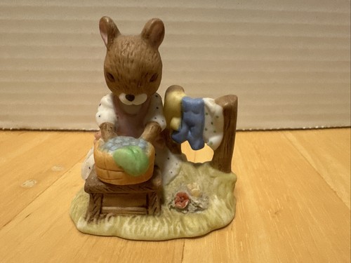 Vintage Enesco Maus waschen Kleidung Porzellan Figur 1976 E-8713 2 1/4"