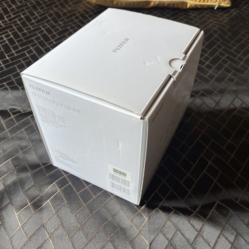 BOX POUCH & MANUAL ONLY Fuji Fujinon GF110mm f2 MINT CONDITION - Picture 9 of 18
