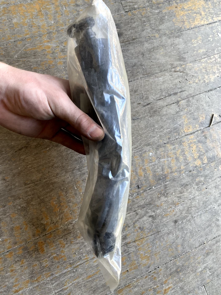 Manguera respirador cárter BMW 325i 525i Z4 2006-2007 original BMW 11157522931 Foto 2 de 2