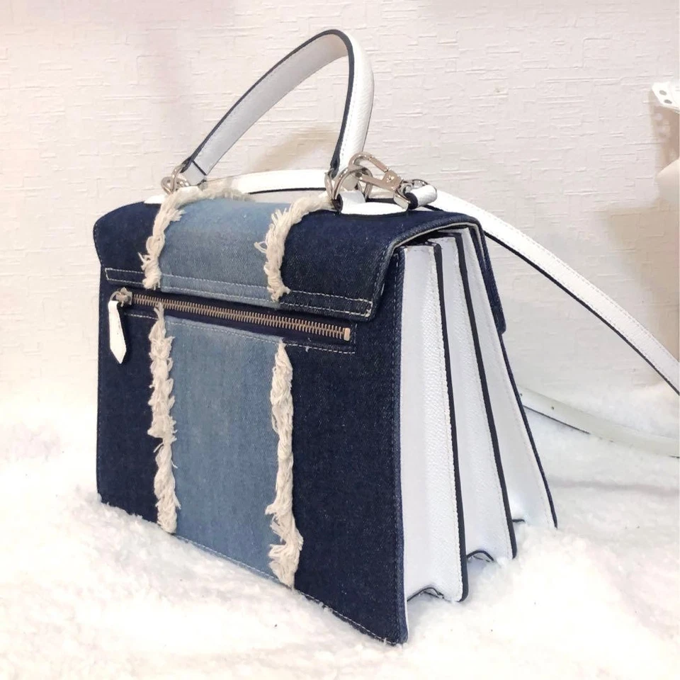 Samantha Thavasa Velica J Denim Tote Crossbody Bag Near Mint Condition - Image 3 of 4