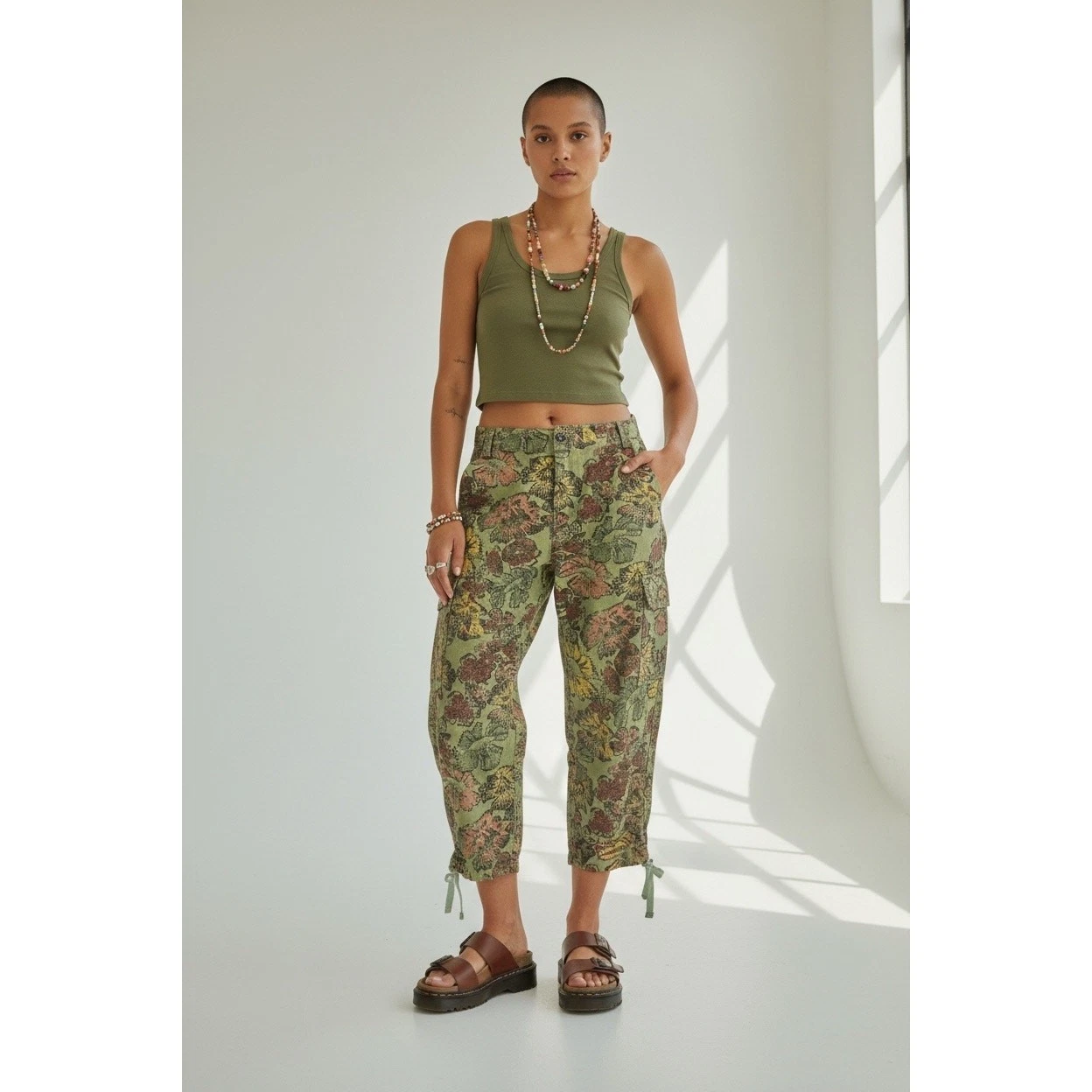 Vintage IZOD Floral Cargo Pants Green Cropped Capris Drawstring Y2K Gorpcore 12