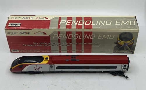 Dapol OO Gauge Virgin Pendolino Emu 69102