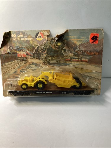 AHM, Flat Car and Caterpillar Tractor Scraper, HO Scale 
