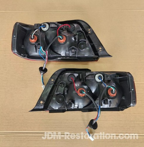 Toyota Chaser Jzx100 S2 Tourer V Tail Lights Brand New - Picture 2 of 3