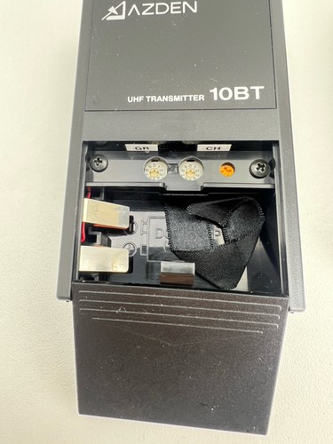 AZDEN 100UPR UHF Receiver/ 10BT UHF Transmitter - Picture 3 of 10