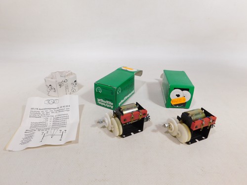 DG578-0,5# 2x Bühler Motor/ Antriebsaggregat Type 52.224 NEUW+OVP 3-6 V - Picture 2 of 3