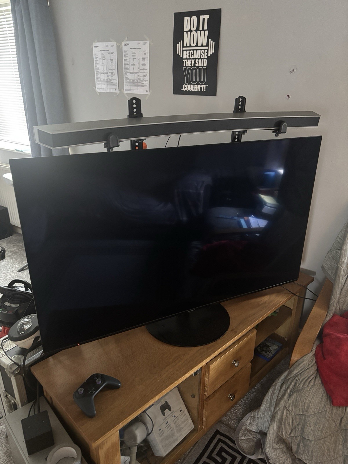 Picture 1 of 1