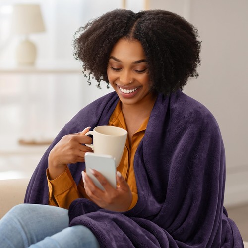 Fleece Blanket Queen Size Purple 300GSM Luxury Anti-Static Fuzzy Soft Microfi... - Picture 3 of 9