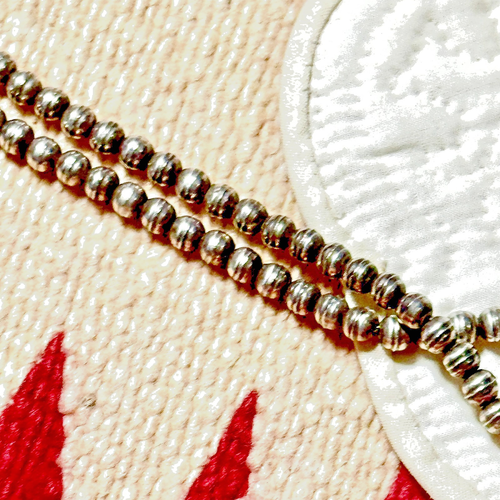 VTG NAVAJO, 26" Sterling Silver Navajo Beads and Kingman Pendant, All Handmade - Picture 12 of 17