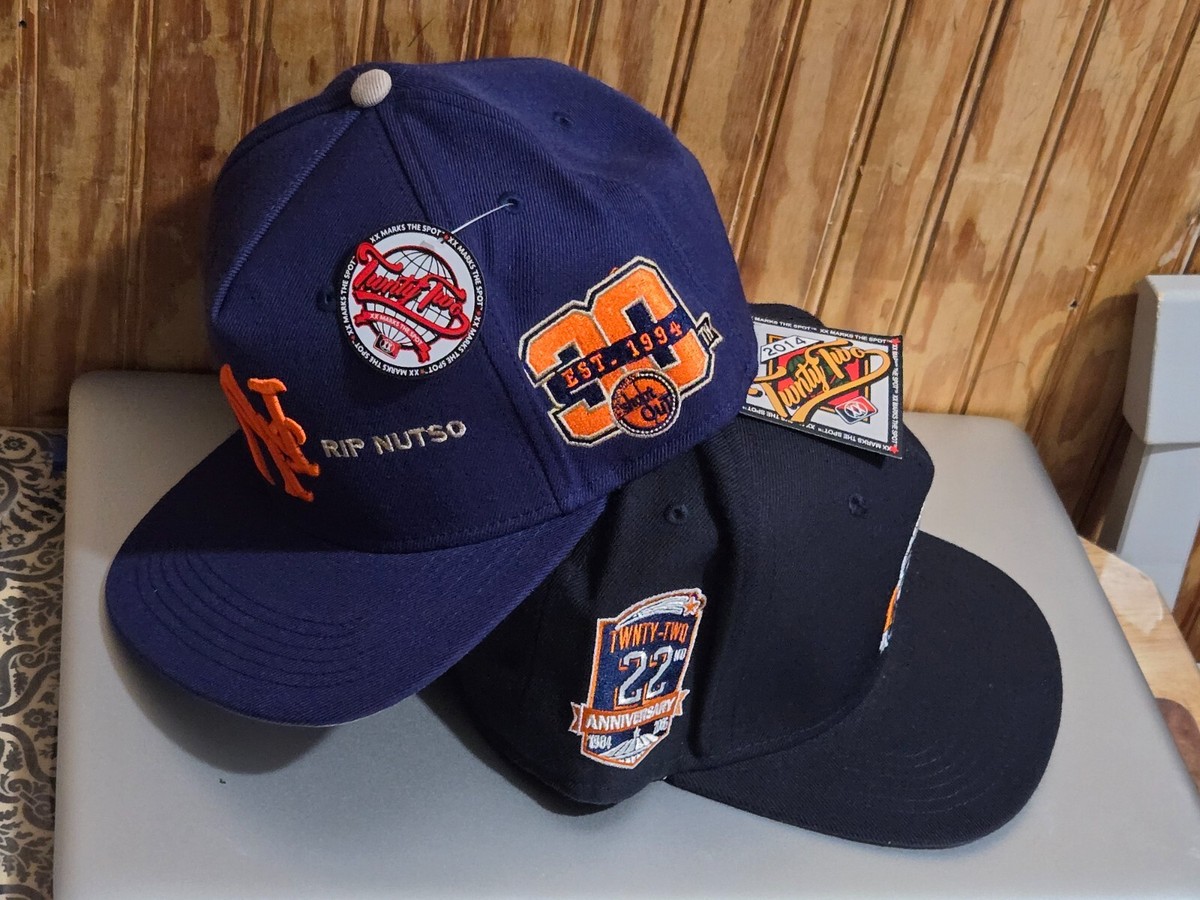 TWNTY TWO CAP 22 \