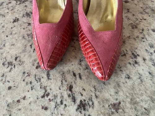 Vintage Suede and Snakeskin J. Renee Pink Pumps, 1970s, Style 3354A, size 7.5N - Picture 9 of 9