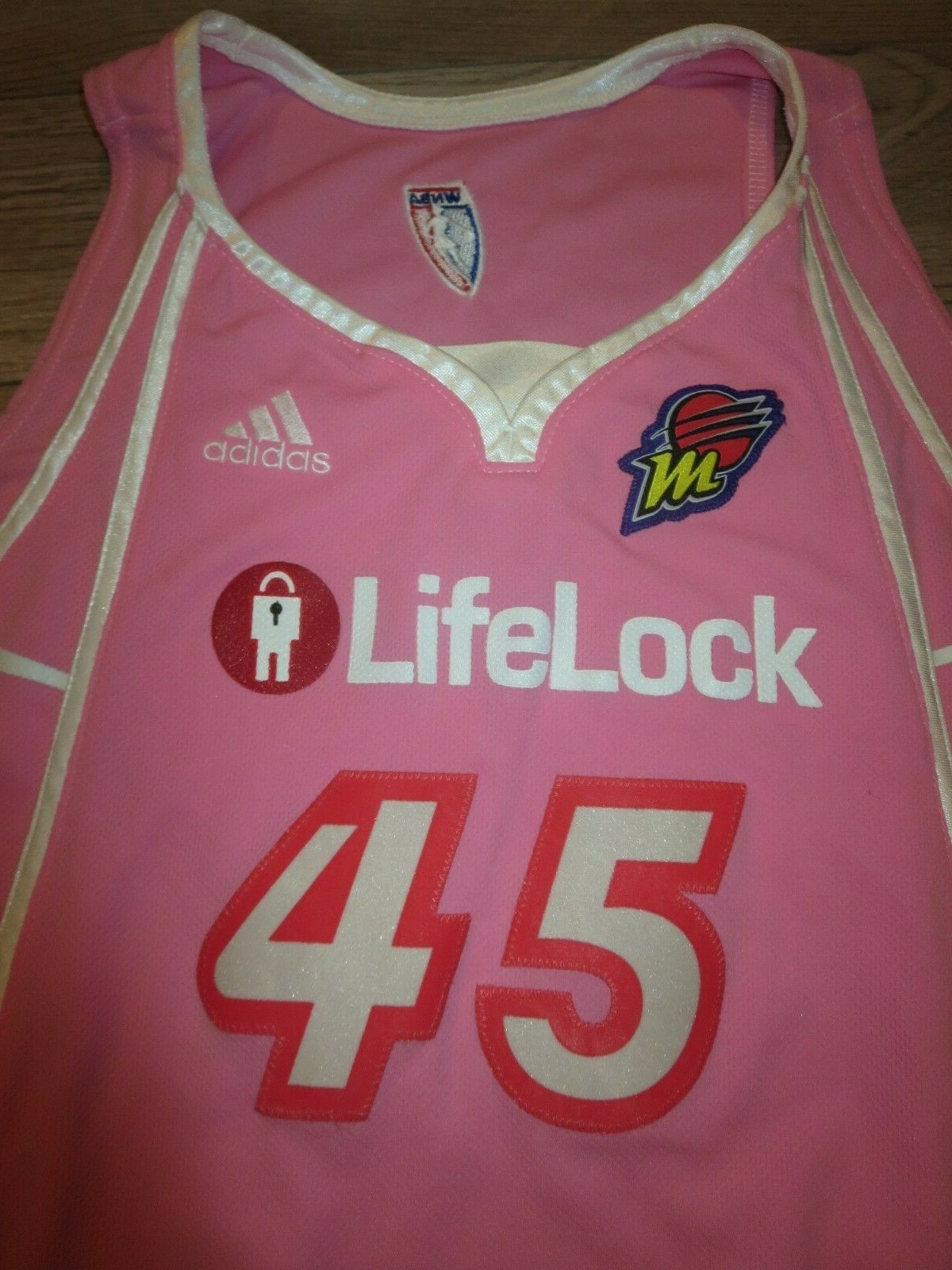 Picture 4 of 6