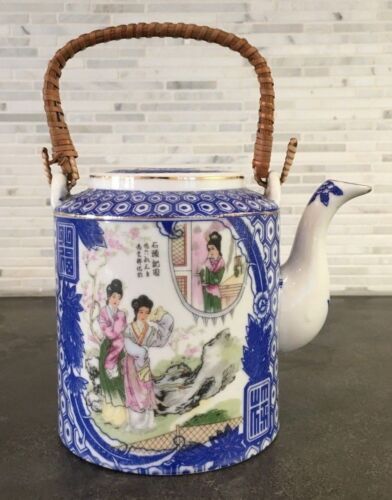 VINTAGE HAND-PAINTED CERAMIC BLUE/WHITE HAPPY CHINAMAN VINTAGE HAND-PAINTED CERAMIC BLUE/WHITE HAPPY CHINAMAN