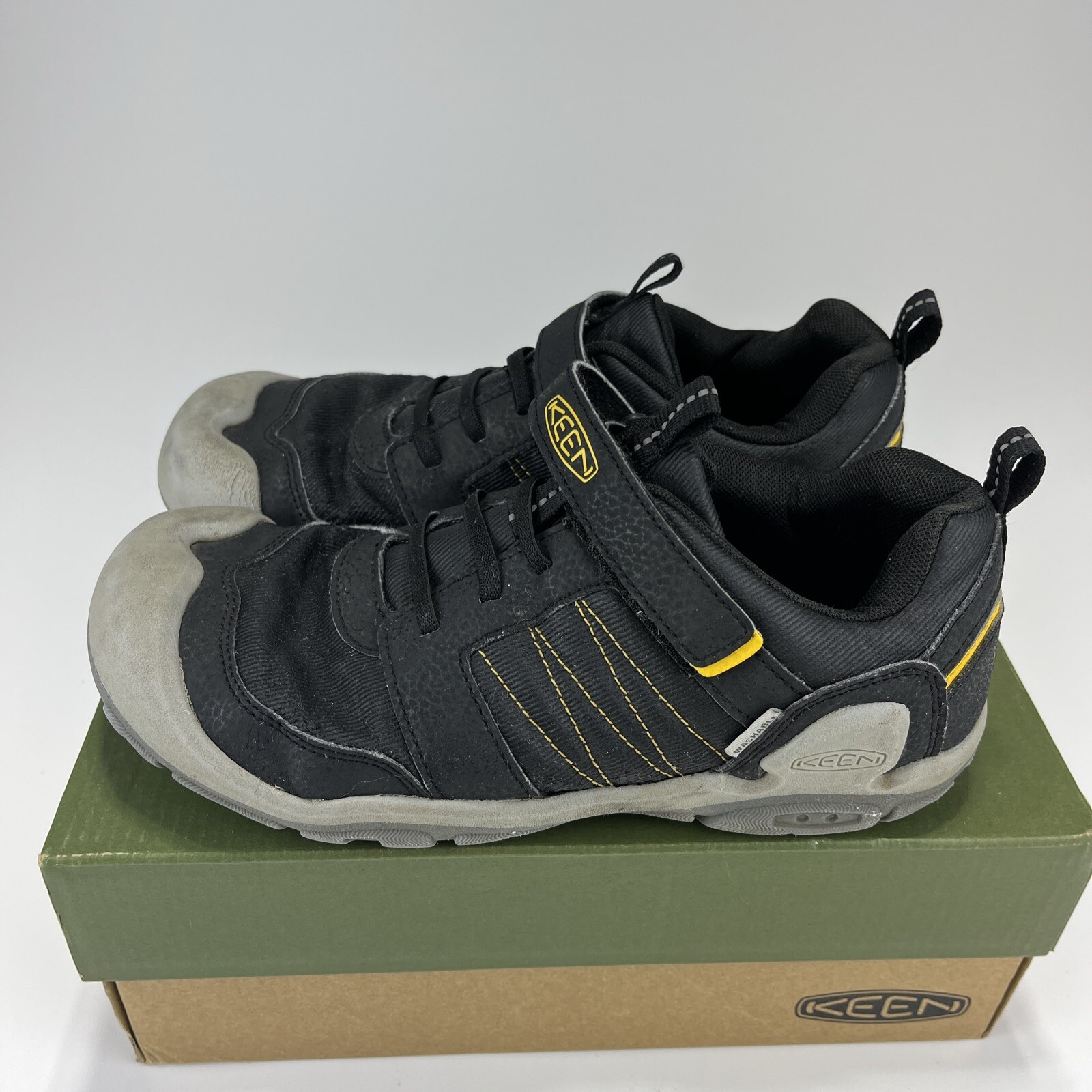 Sneakers Keen Knotch Peak Bassa Altezza Traspirante Nero Giallo Bambini 6 US