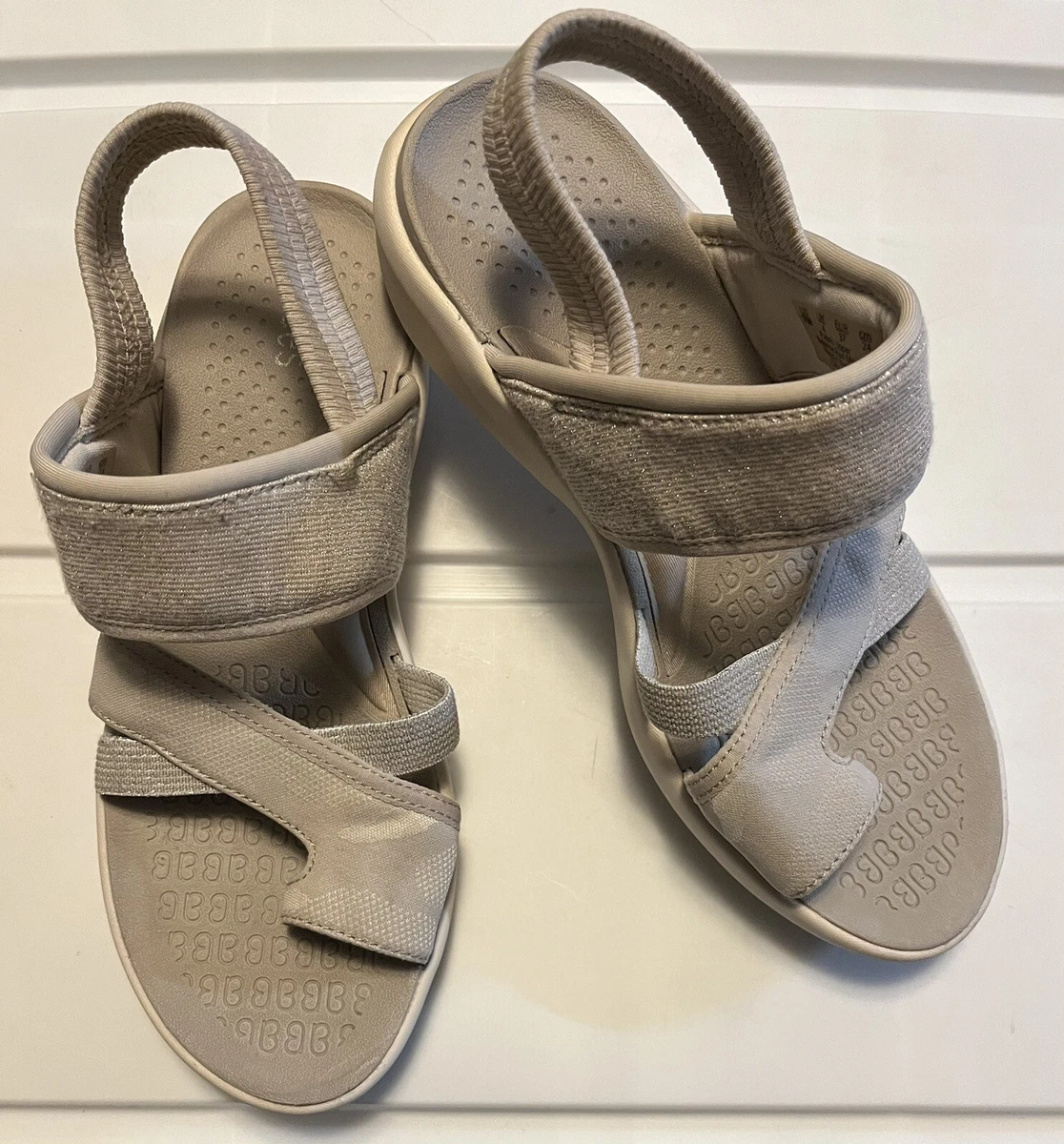 Bzees Womens Call Me Shimmer Casual Strappy Sandals Gray Taupe