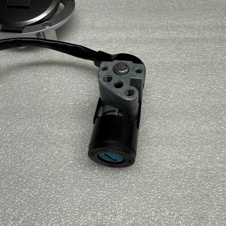 Juego de llaves de bloqueo de interruptor de encendido para Honda Grom 125 2017 2018 2019 2020 Foto 2 de 4