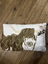 Highland Cow Decorative Pillow With Yarn 8”x12” Sherpa