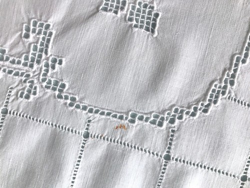 Antique Linen Tablecloth Hand Embroidery Drawn Thread Small 70cm / 27in - Picture 11 of 12