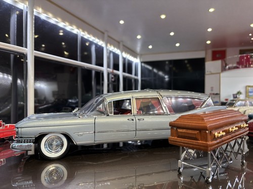 1/18 Precision Miniatures 1959 Cadillac Superior Crown Royale Hearse Mint Boxed. - 第 5/20 張圖片