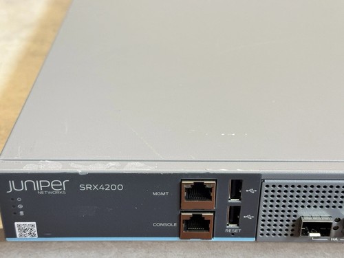 Firewall de puerta de enlace de servicios Juniper SRX4200 con alimentación 2XAC SRX4200-SYS-JE-AC - Imagen 2 de 3