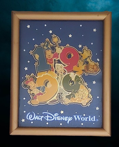 DISNEY JUMBO PINS 11159 FRAMED SET - WDW 1999 CONVENTION COMMEMORATIVE MICKEY - Picture 6 of 6