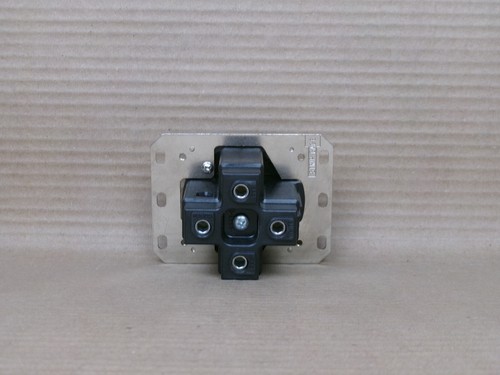 New Hubbell HBL9460A Receptacle Flush Mount Black 3 pole 4 Wire Grounding 60A AK - Picture 2 of 2
