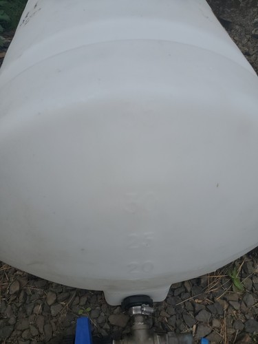 35gallon poly plastic water storage tank leg w_quick Connects And Drain NiceShap - Picture 5 of 5