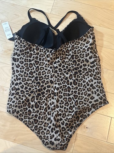Torrid Leopard Wireless Surplice Badeanzug Gr. 4 Übergröße NEU - Bild 2 von 6