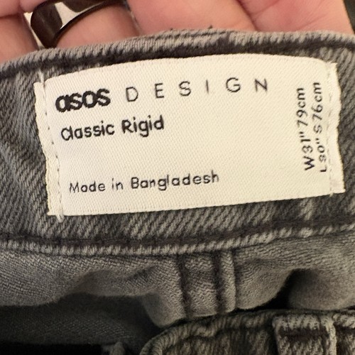 ASOS DESIGN Women’s Classic Rigid Jeans in Vintage Dirty Wash 31/30 NWOT - Picture 3 of 3