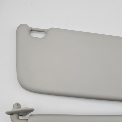Ford Territory SZ Sun Visor Pair With Clips and Lights 04/11-12/16 - Foto 9 di 13