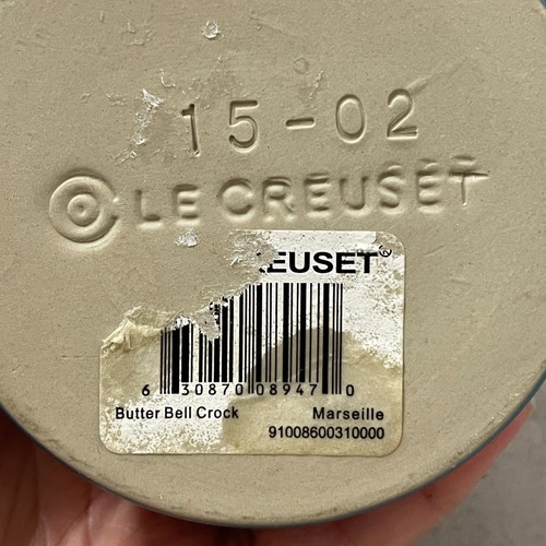 Le Creuset Marseille Blue 6 oz Covered Butter Bell Crock 15002 Stoneware - Picture 8 of 8