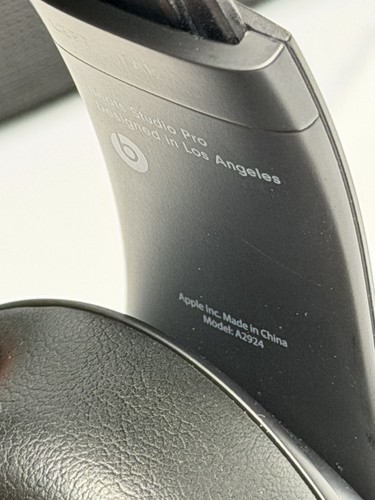 Beats by Dr. Dre Studio Pro Wireless Over-Ear Bluetooth Headphones A2924 - Black - Picture 9 of 9