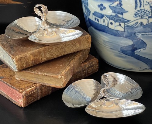 Glorious Rare Wallace Sterling Silver #393 Triple Shell Bonbonniere Dish Pair - Picture 5 of 12