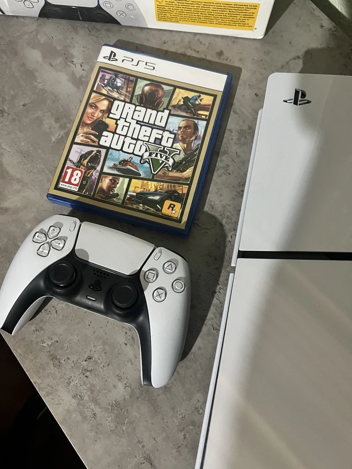 Sony PlayStation 5 Slim, foto 4 de 4