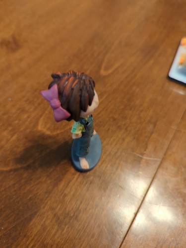 Disney UP Movie Young Girl Ellie Carl’s Wife PVC 3" Figur Cake Topper Figur - Bild 5 von 6