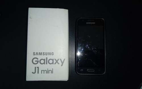 Samsung Galaxy J1 Mini SM-J105B 8GB  Android phone, dual SIM, parts only (read) - Picture 1 of 4