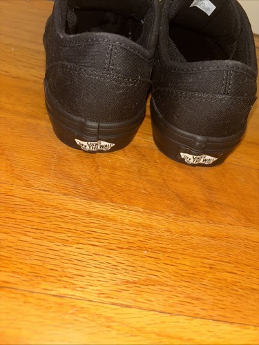 NEW Vans All Black Low Top YT Doheny Black Canvas Sneakers Youth Size 5.5 - Picture 4 of 9