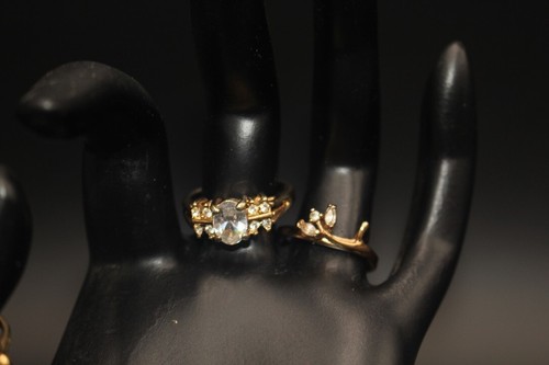 Used: Three inherited custome jewelry gold plated rings. size 18.1 mm size 8 - Picture 12 of 23