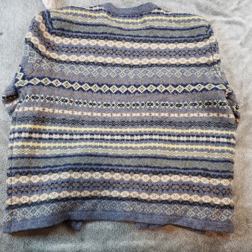 CAMBRIDGE Dry Goods Blue Nordic 100% Wool Clasp Cardigan Sweater Sz XL *Measured - Picture 10 of 10