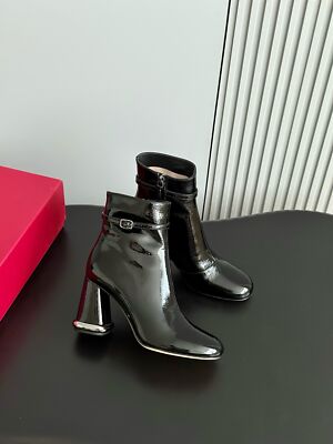 関税送料込Roger Vivier Patent Leather Ankle Boots Roger Vivier Viv Ranger Patent Leather Pilgrim Buckle