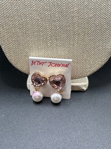 NWT Betsy Johnson Cupid Heart Necklace And Earring Set - Picture 4 of 6